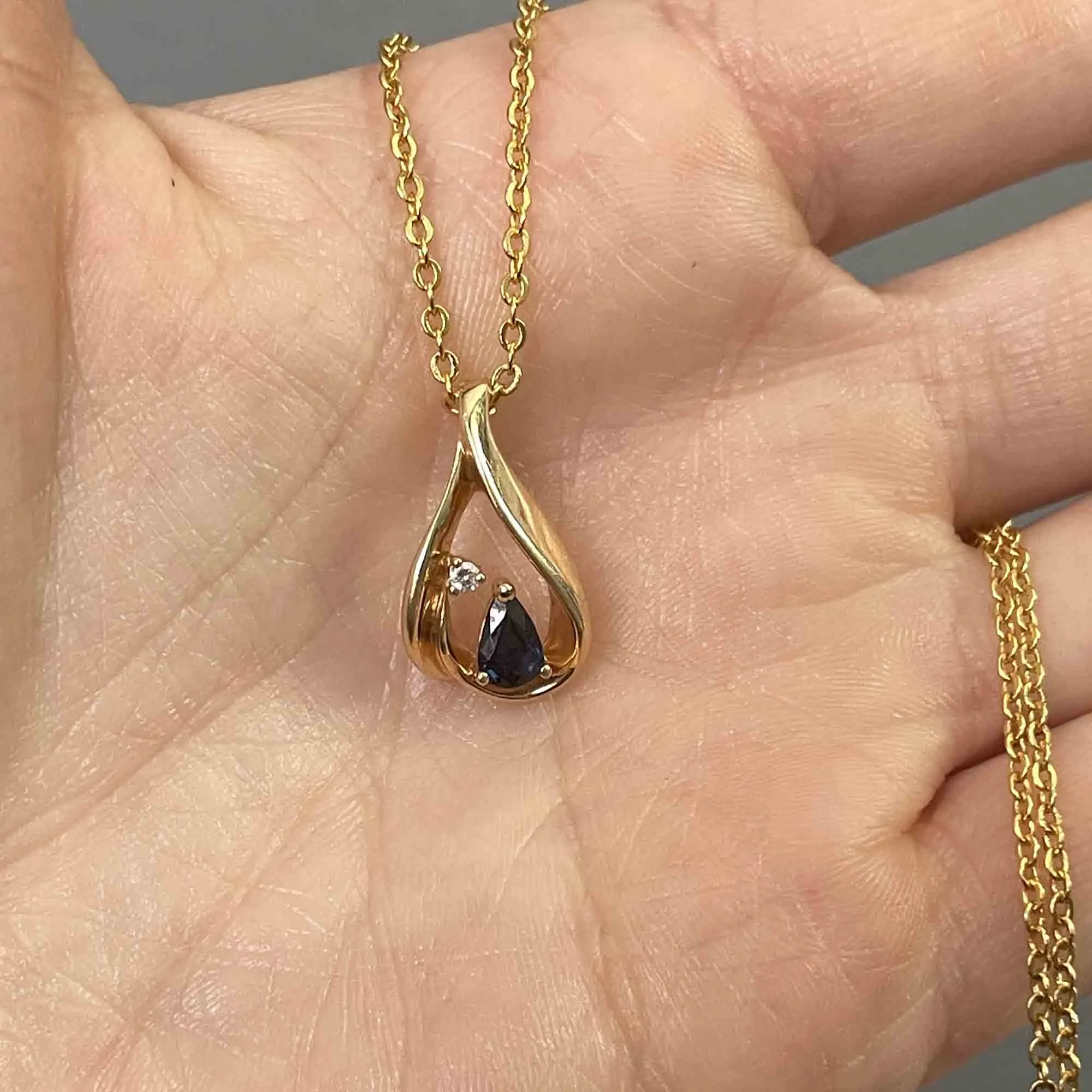 14K Gold Pear Cut Blue Sapphire Diamond Pendant Necklace