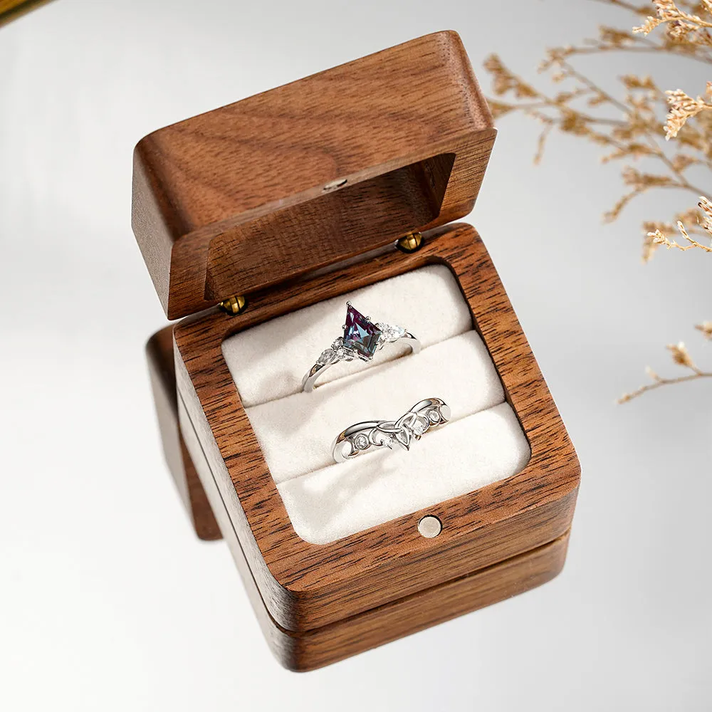 2 CT. Art Deco Unique Kite Cut Alexandrite Engagement Ring Set With Moonstone Accents