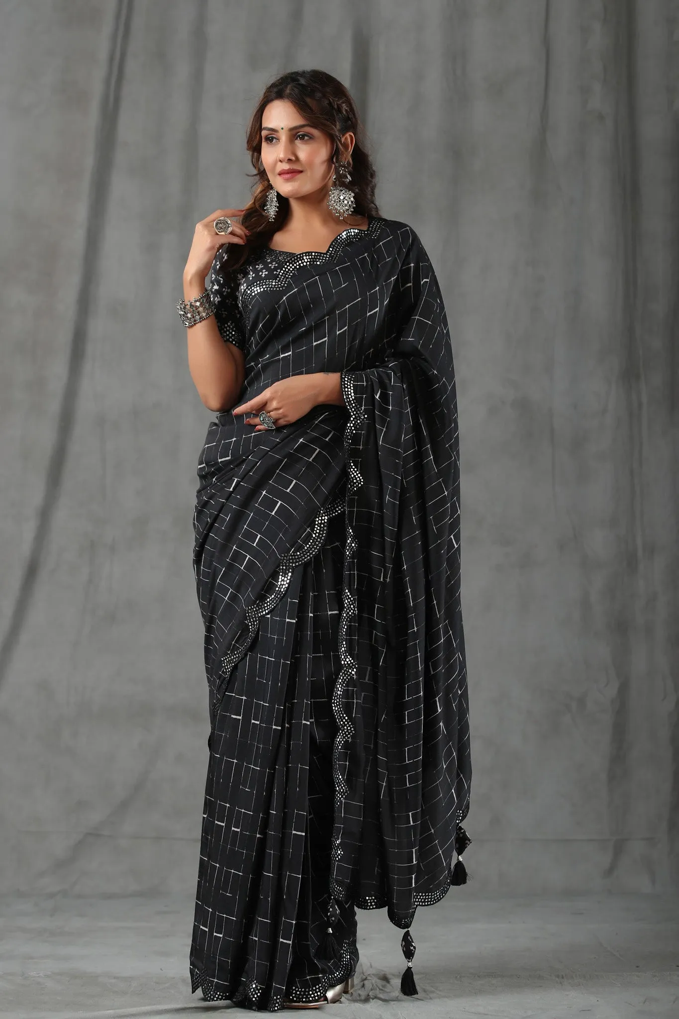 90Z797-RO Black Printed Crepe Saree with Scalloped Border