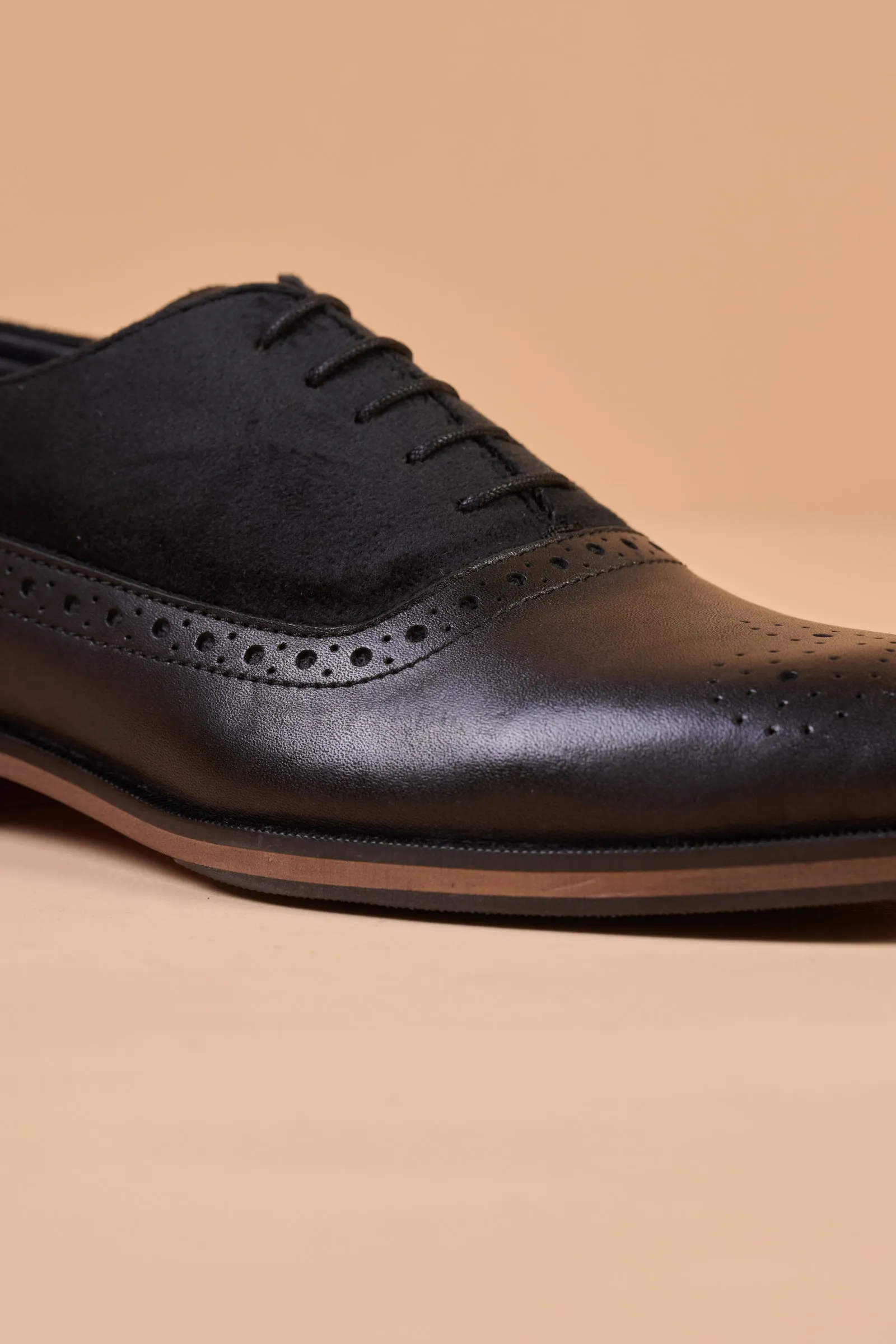 Classic Lace Up Brogue