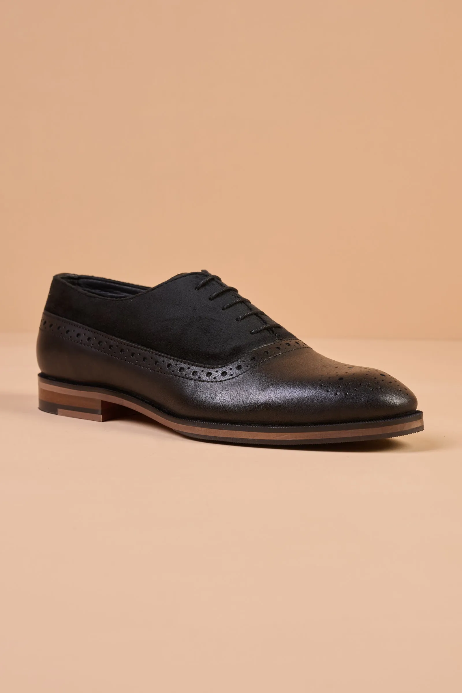 Classic Lace Up Brogue