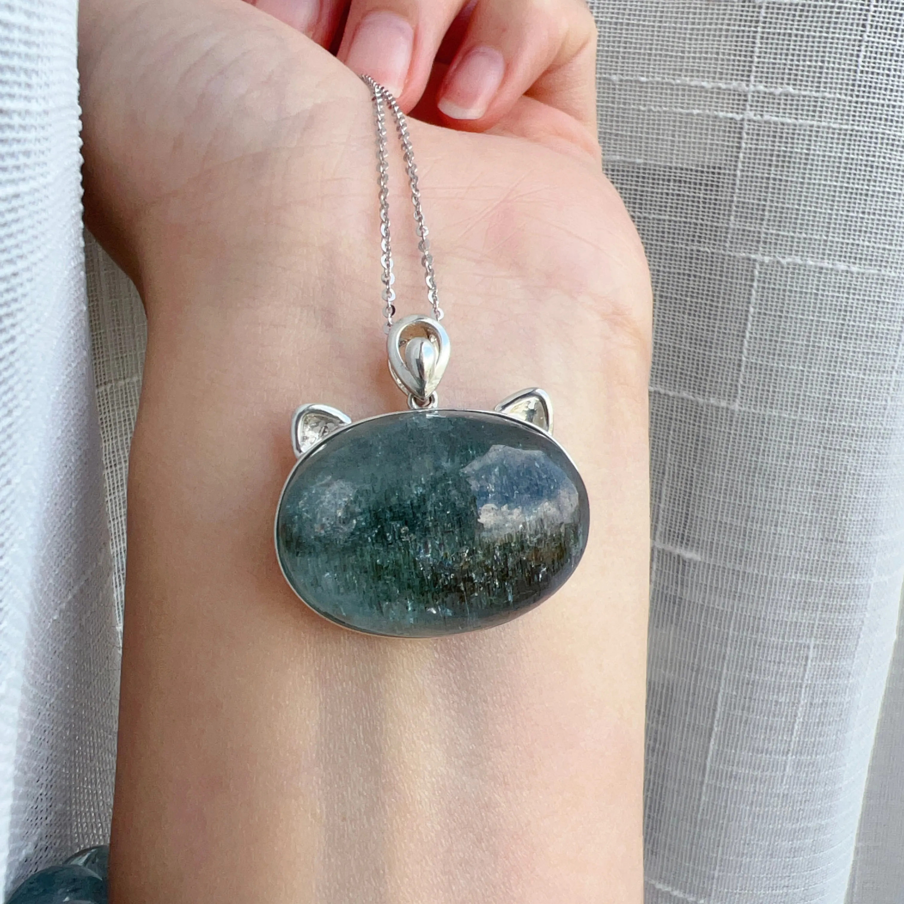 One & Only Collectible Grade Natural Spakling Mica Aquamarine Cat Pendant Necklace | Reiki Healing Stone Throat Chakra