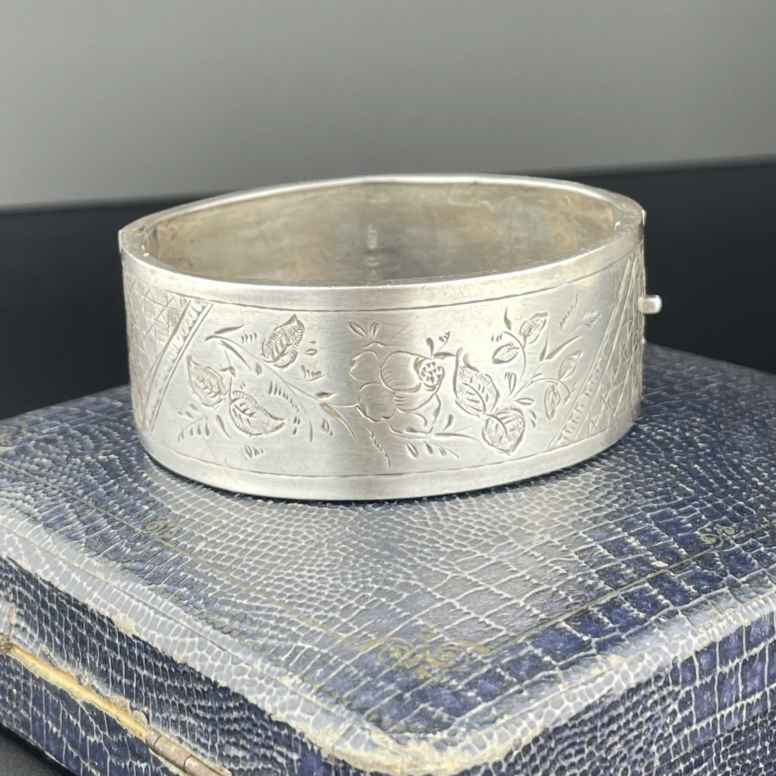 Victorian Floral Engraved Silver Bangle Cuff Bracelet