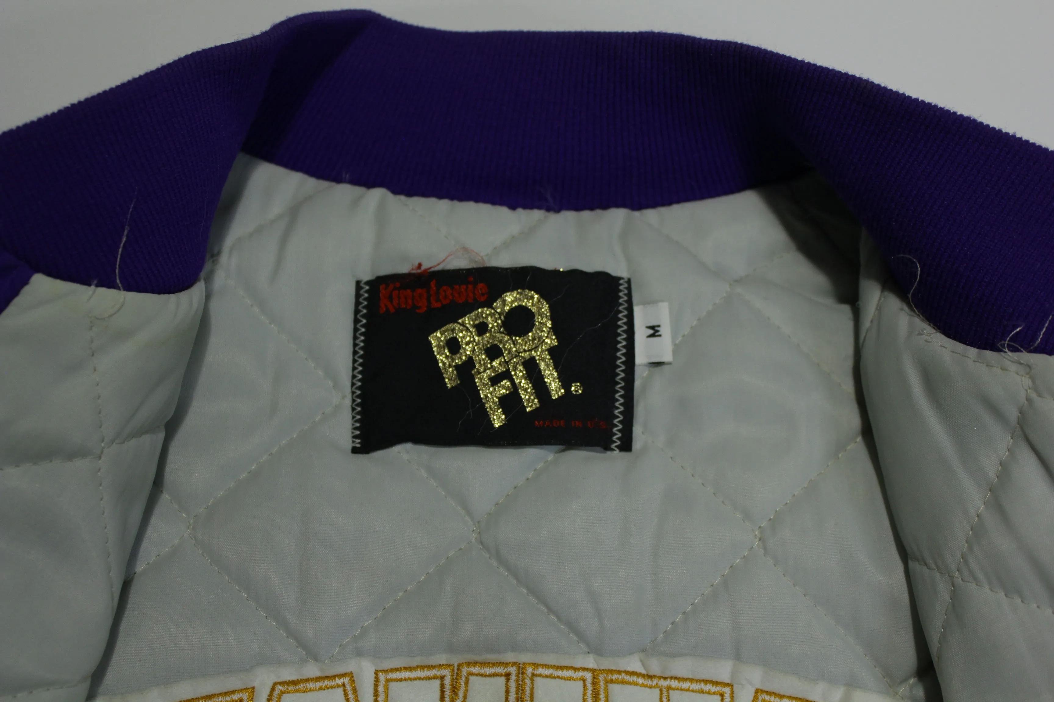 Washington State Huskies Vintage 90's Pro Fit Snap Up Quilt Lined Team Jacket